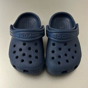 Crocs Kids’ ClassicClogs - Toddler Beach Shoes Size 5